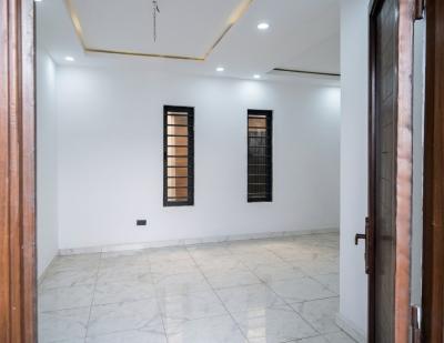 A Relatively Newly Built Spacious 2 Bedroom Flat (Upstairs)