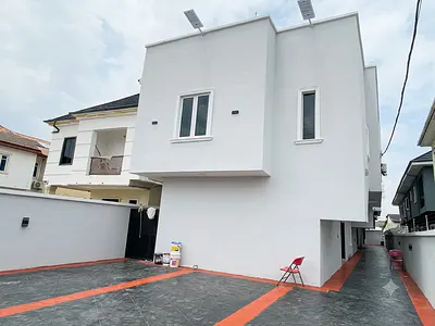 A Newly Built 3 Bedroom Smart Terraced Duplex