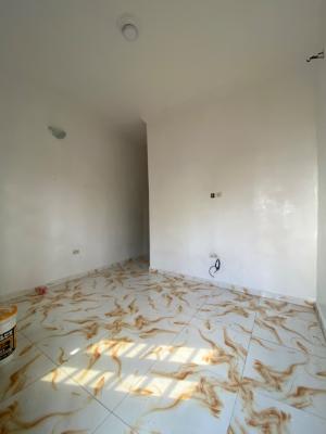 an Executive One Bedroom Apartment, Newtown Estate Ogombo Ajah Lekki, Lekki, Lagos, Mini Flat (room and Parlour) for Rent