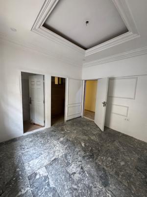 Self Contain, Off Admiralty Way, Lekki Phase 1, Lekki, Lagos, Self Contain (single Rooms) for Rent