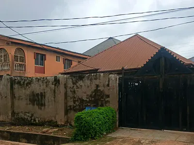 4 Bedroom Bungalow Self Compound on App. 400SQM