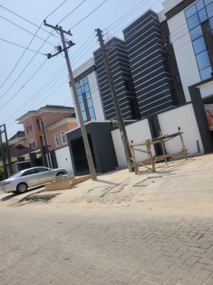 Lovely 3-bedroom Flat with a Room Bq, of Lekki Consavertion Centre Road, Lekki, Lagos, Flat / Apartment for Rent