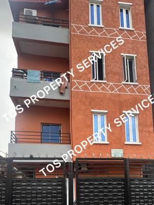 1 Room Self-contained Flat (upstairs), Yaba, Yaba, Lagos, Self Contain (single Rooms) for Rent