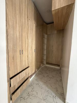 Master Room Shared Apartment, Orchid, Lafiaji, Lekki, Lagos, House for Rent
