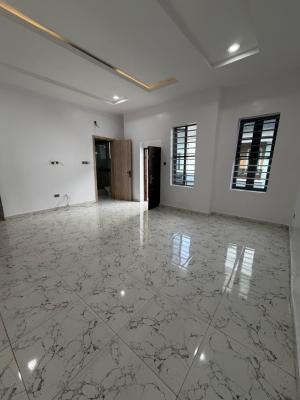 a Spacious Master Room Shared Apartment, Royal Pine Estate Orchid, Lafiaji, Lekki, Lagos, Self Contain (single Rooms) for Rent