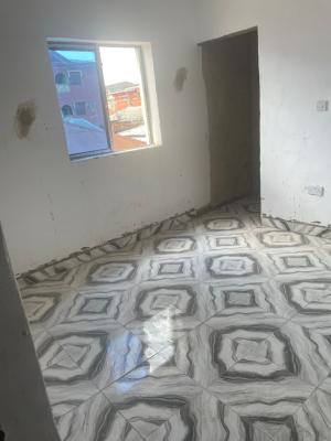Room Self, Pedro Road, Shomolu, Lagos, Self Contain (single Rooms) for Rent