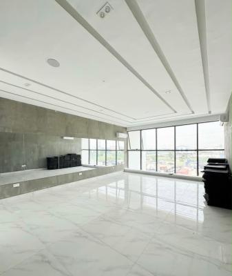 Luxurious 2 Bedroom Serviced Apartment with Swimming Pool, Located Inside Clean Estate,good Road,good Drainage System, Lekki Phase 1, Lekki, Lagos, Flat / Apartment for Rent