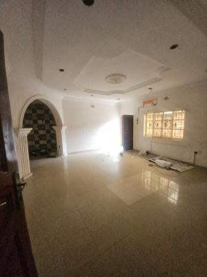 Spacious 3 Bedroom Flat, Omole Phase 2, Ikeja, Lagos, Flat / Apartment for Rent