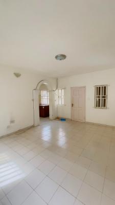 Spacious Mini-flat Upstairs, Theophilus Orji, Lekki Phase 1, Lekki, Lagos, Mini Flat (room and Parlour) for Rent