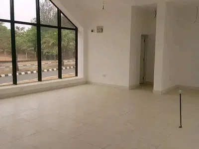 Very Strategic Office/Shop Space in a Newly Built Mall — Garki, Abuja