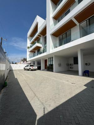 Extravagant 2 Bedroom Apartment with Pool, Gym and Elevator, Lekki Phase 1, Lekki, Lagos, Flat / Apartment for Sale