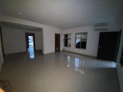 a Spacious Mini Flat with Swimming Pool and Gym, Lekki Phase 1, Lekki, Lagos, Mini Flat (room and Parlour) for Rent