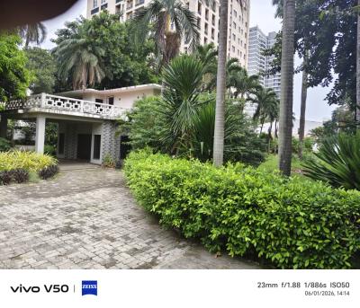 2500m2, Dry Fully Fenced Land with Refurbishable Detached House, Off Bourdilon Road, Old Ikoyi, Lagos, Nigeria., Ikoyi, Lagos, Land for Sale