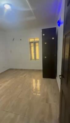 Upstairs Room in a Duplex to Share Kitchen, Inside Estate, Chevron, Lekki Expressway, Lekki, Lagos, Self Contain (single Rooms) for Rent