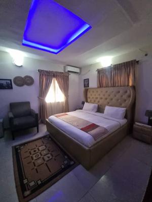 Furnished and Serviced Mini Flat Apartment, Off Admiralty Way, Lekki Phase 1, Lekki, Lagos, Mini Flat (room and Parlour) for Rent