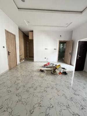Spacious Master Bedroom, Royal Pine Estate, Orchid Road, Lekki, Lagos, Flat / Apartment for Rent