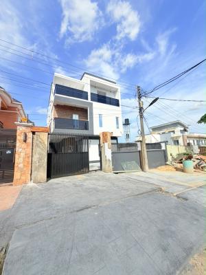 Magnificently Built 5-bedroom Duplex with Bq in a Secure Estate, Magnificently Built 5-bedroom Duplex with Bq in a Secure Estate, Gra Phase 2, Magodo, Lagos, Detached Duplex for Sale