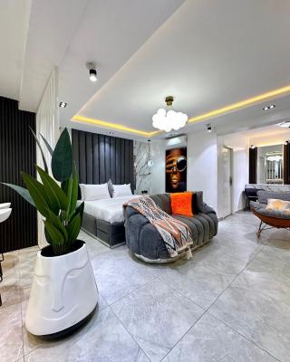 Luxury Spacious Studio Apartment with a Bar and Large Dining Area, Admiralty Road, Lekki Phase 1, Lekki, Lagos, Self Contain (single Rooms) Short Let