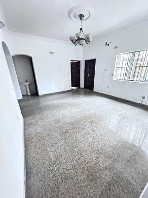 Newly Renovated of 3bedroom Flat Now Available, Gbolasalami, Agungi, Lekki, Lagos, Flat / Apartment for Rent