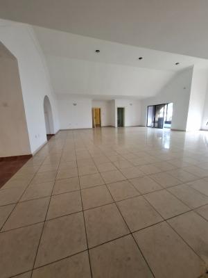 4-bedroom Penthouse, Off Admiralty Way, Lekki Phase 1, Lekki, Lagos, Flat / Apartment for Rent