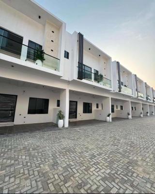 4 Bedroom Terrace Duplex, Western Estate, Ikota, Lekki, Lagos, Terraced Duplex for Sale