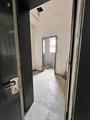 Expansive 3-bedroom Apartment with Bq, Pool, Gym, Elevator & Balcony, Victoria Island (vi), Lagos, Block of Flats for Sale