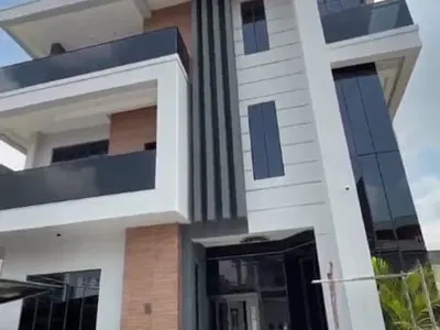 6 Bedrooms Detached Duplex with BQ + Swimming Pool