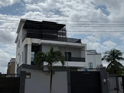 Luxuriously Built 5 Bedroom Fully Detached Duplex
