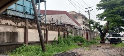 Warehouse with Office, Apapa-oshodi Expressway, Ilupeju, Lagos, Warehouse for Rent