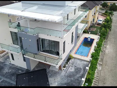 5 Bedroom Duplex + 2 BQ and Swimming Pool — Lekki, Lagos