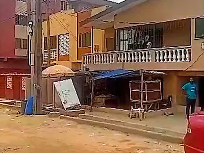 1 Storey-Building in a Prime Location