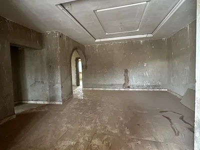 An Executive Massive 2 Bedroom Upstair Flat