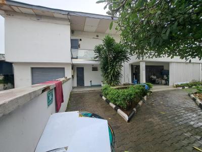 Spacious 5 Bedroom Detached Duplex with a Large Open Terrace
