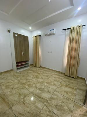 Semi Masters Bedroom with Ac and Curtain Sharing Kitchen Only, Orchid Road Dpkay Estate, Lekki, Lagos, Flat / Apartment for Rent
