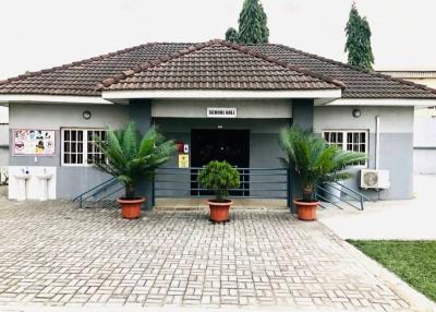 a Well Maintained and Located School Available, Jakande First Gate, Lekki Expressway, Lekki, Lagos, School for Sale