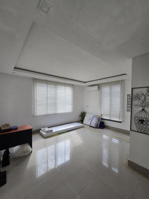 Spacious 1 Bedroom with Pool and Gym, Off Admiralty Way, Lekki, Lagos, Mini Flat (room and Parlour) for Sale