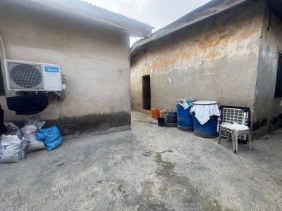 Land Measuring 350sqm with a Demolishable Structure, Ojodu Berger, Ojodu, Lagos, Land for Sale