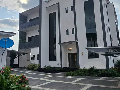 7 Bedroom Detached Duplex Swimming Pool and 3 Bedroom BQ