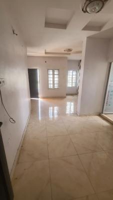 Lovely 1bedroom Flat Upstairs with 2toilet 1bath, Off Aborishade Road, Lawanson, Surulere, Lagos, Mini Flat (room and Parlour) for Rent