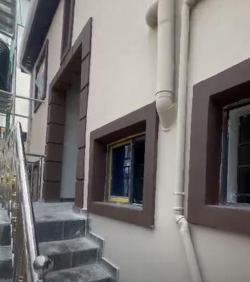 Standard and Nice Mini Flat Upstairs, Shomolu, Lagos, Mini Flat (room and Parlour) for Rent