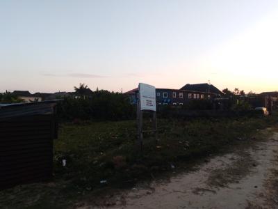 600 SQM of Land