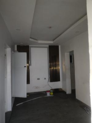 Spacious Mininiflat with 2 Toilet and Bath with Easy Proximity, Off Waec Jibowu Yabatech, Jibowu, Yaba, Lagos, Flat / Apartment for Rent