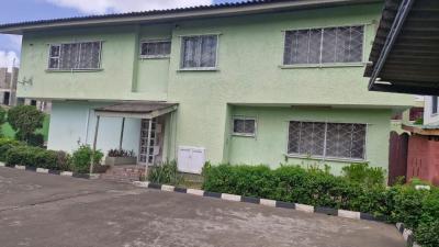 Exquisite 5 Bedroom Detached Duplex