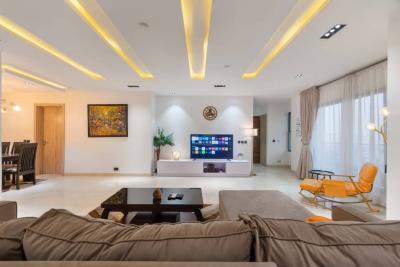 Luxury 3 Bedroom Apartment
