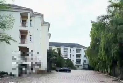 12 Units of Luxury 3 Bedroom Apartments