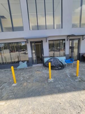 A Commercial Space Facing the Expressway (82 & 84SQM)