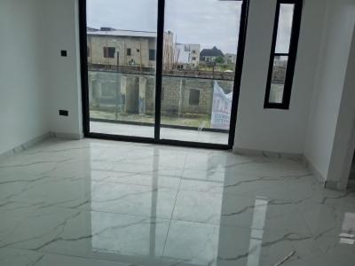 *new Standard Ensuit 3 Bedroom Luxury Terraced House with BQ