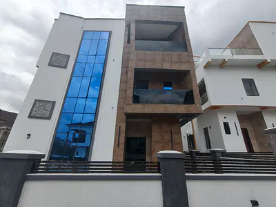 Newly Built 5 Bedroom Detached Duplex with BQ