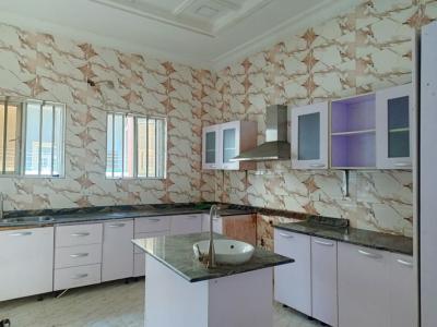 4 Bedroom Detached Duplex with Swimming Pool