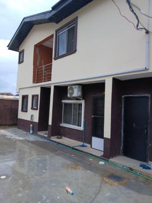 Clean & Cute Miniflat with 2toilets Upflat on Interlocked Road